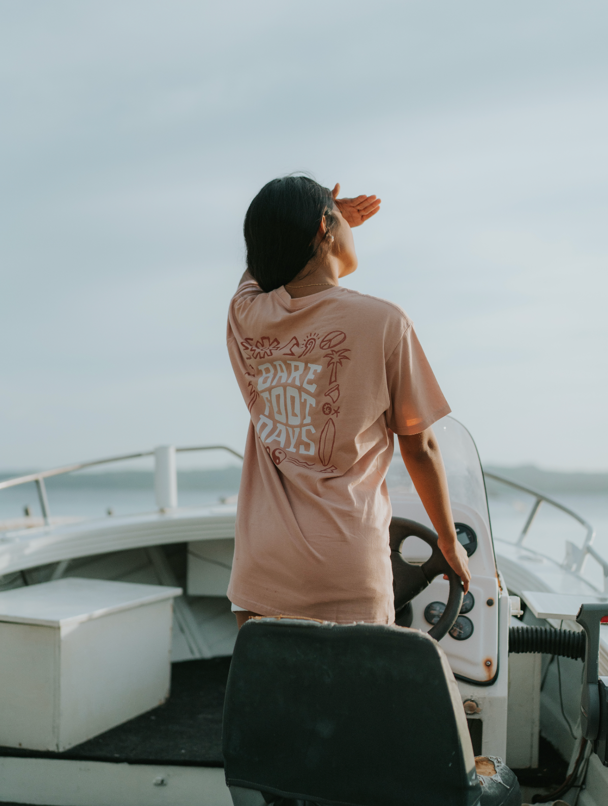 BAREFOOT DAYS T-Shirt